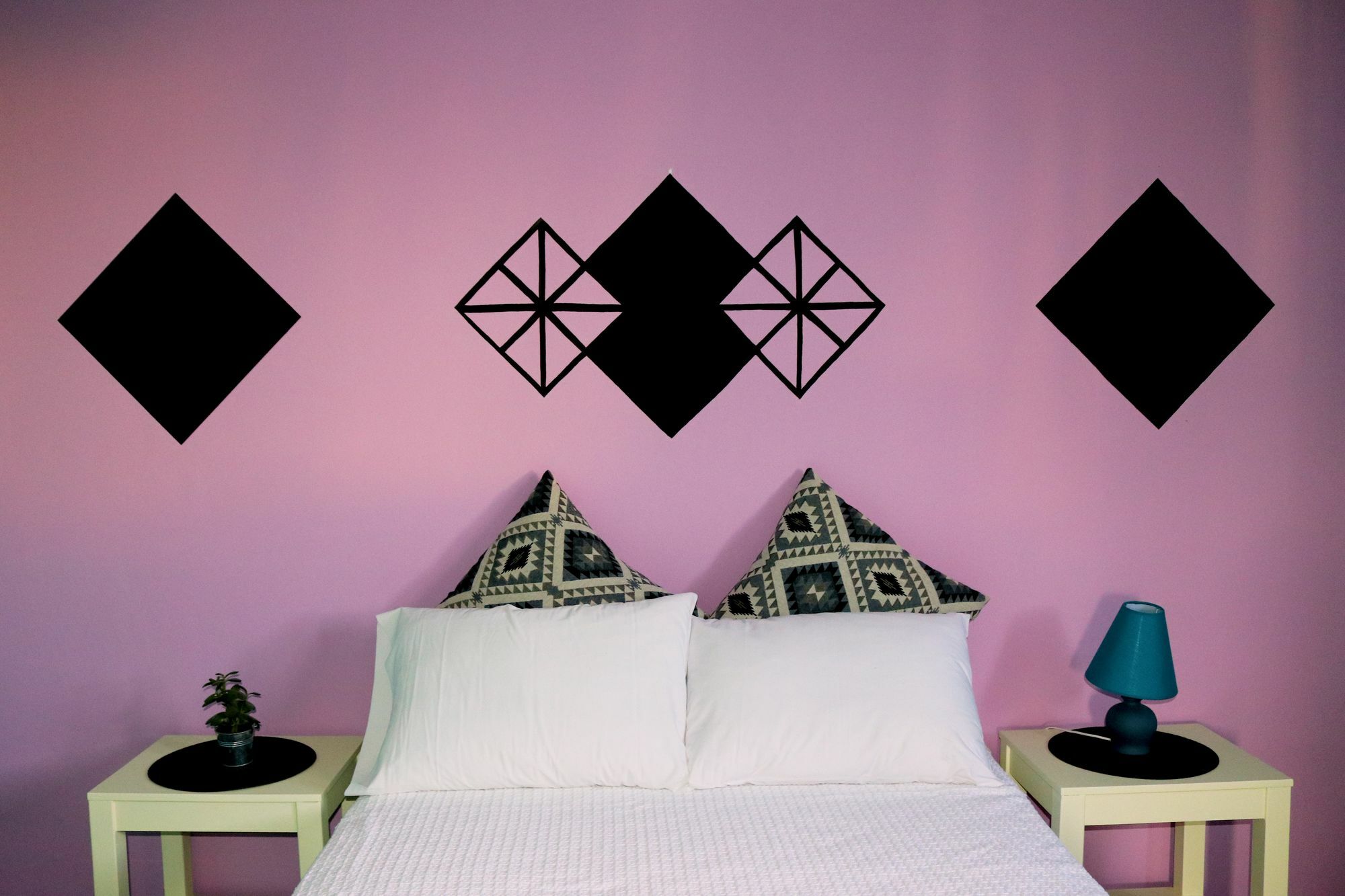The Bongos - Socially Conscious Rooms, Part Of The Room Rate Goes To Charity Platanés Kültér fotó